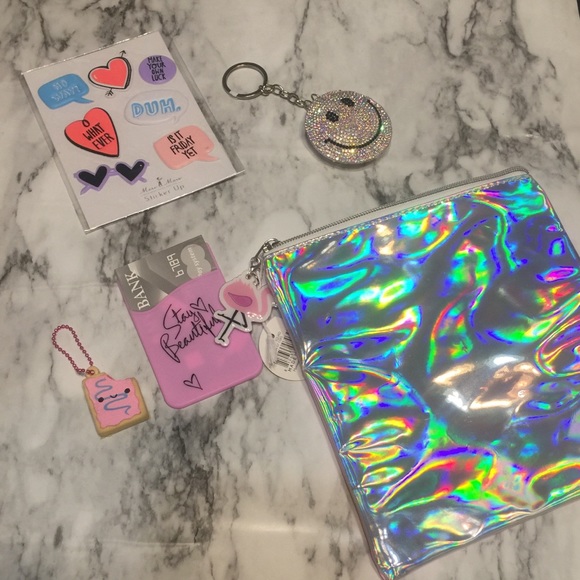 Girl’s Gift Set - Picture 4 of 7